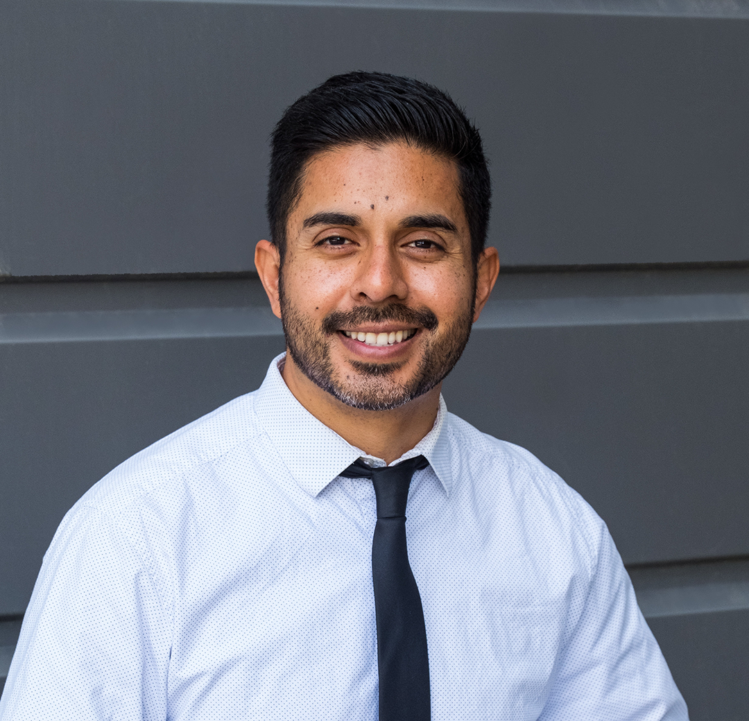 Assistant Professor Arturo Nevarez