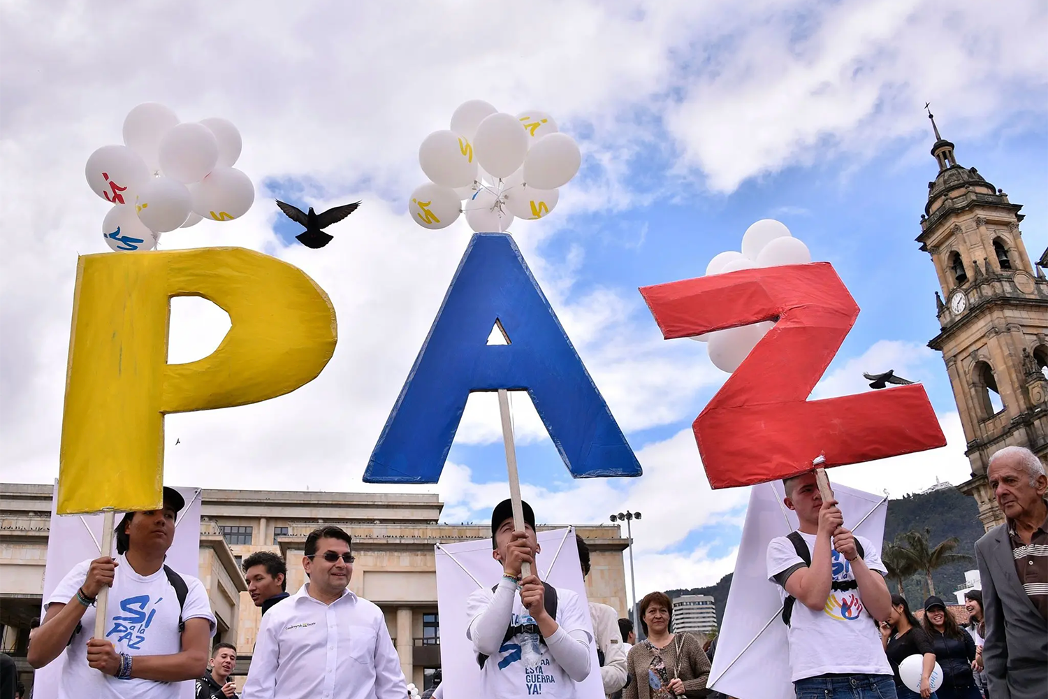 A group of protesters celebrate the peace agreement in Colombia in the Plaza Bolívar in Bogotá, on September 26, 2016. Credit Guillermo Legaria/ Getty Images