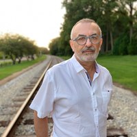 Dr. Germán Palacio