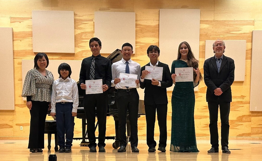 spring-2023-ghiglieri-piano-competition-group-photo.jpg Group Photo of Spring 2023 Ghiglieri Piano Competition contestants.