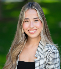 Iris Arellano, Admissions Counselor