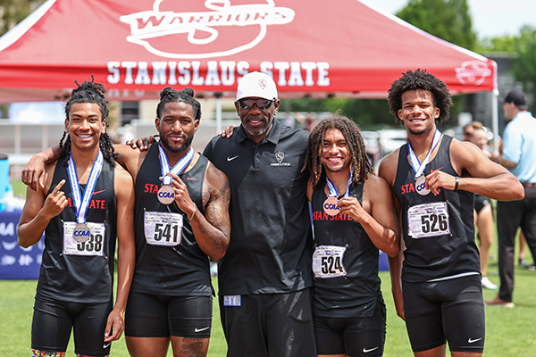 Mens 4x100 relay team
