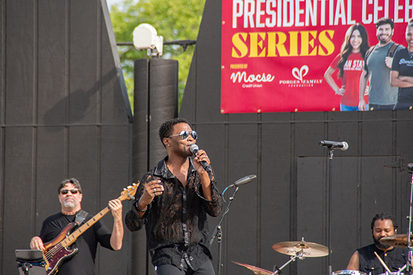 Presidential Celebration Series: When Doves Cry