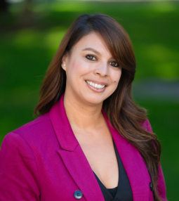  Evelyn Calvillo, Director of Admissions