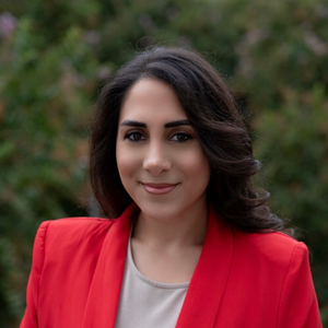 Daphne in Red Blazer