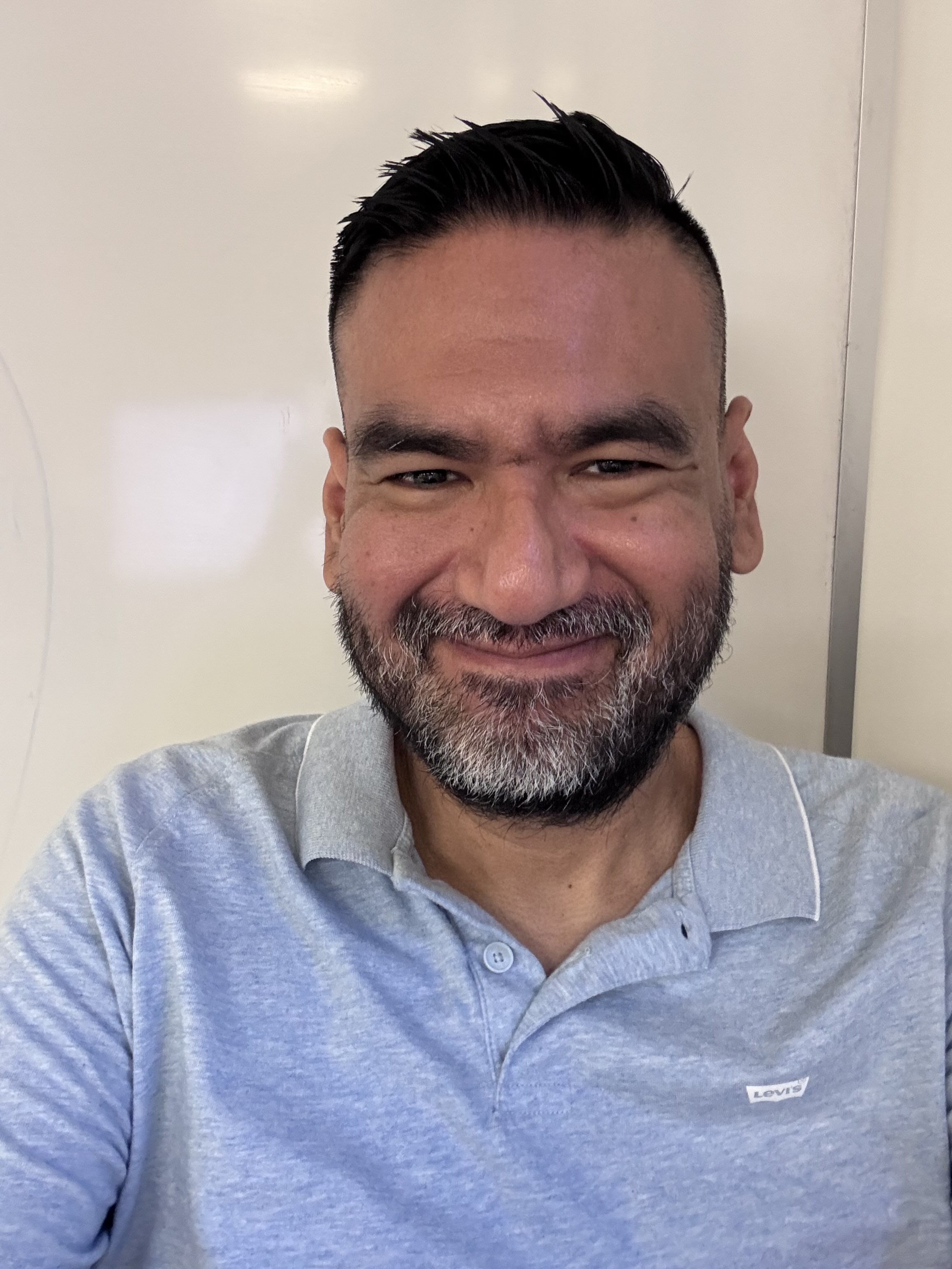 Dr. Jorge Estrada