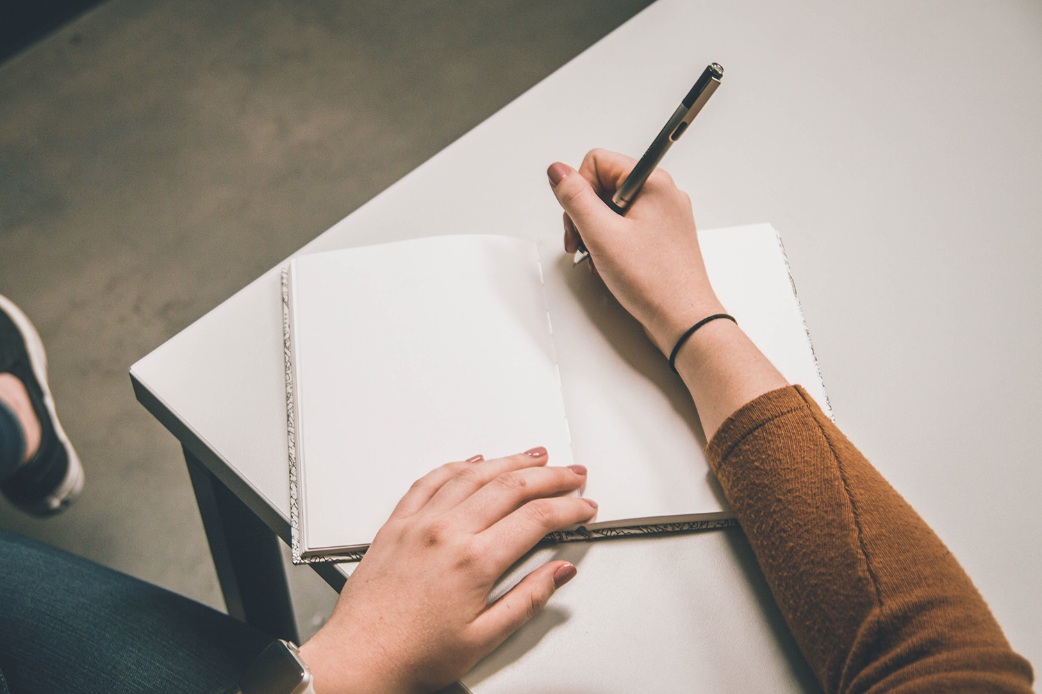 girl writing