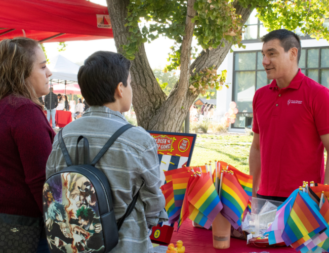 Student interacting with Campus Community
