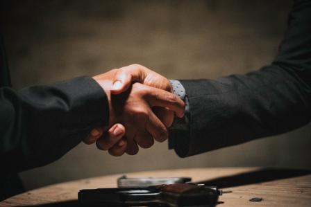 men handshake