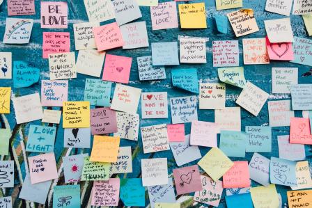 Post it notes wall