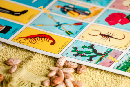Loteria: card game with beans