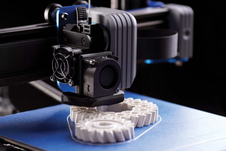 A 3D printer at work 