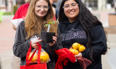 Students with produce from the StanFresh Market.