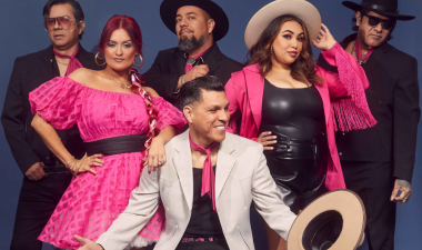 Las Cafeteras music group.