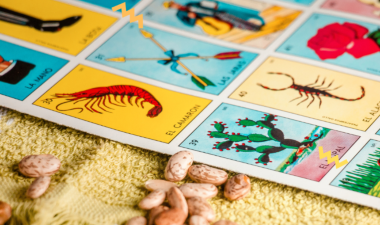 Loteria: card game with beans