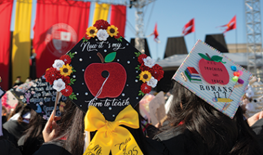 commencement decorated caps