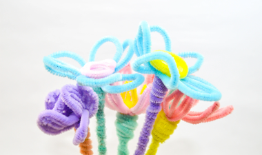 Pipe cleaner flowers