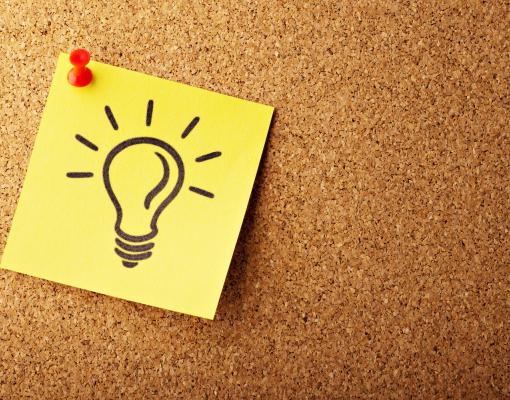 Lightbulb drawing on sticky note