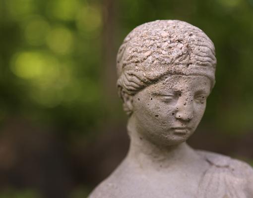 Statue
