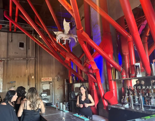 Modesto Silos bar