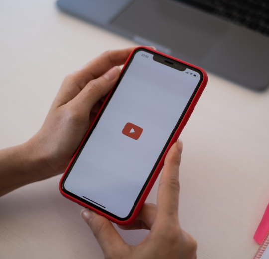 A photo of someone logging into youtube.
