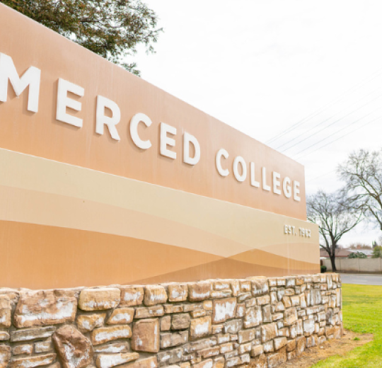 Merced College campus sign