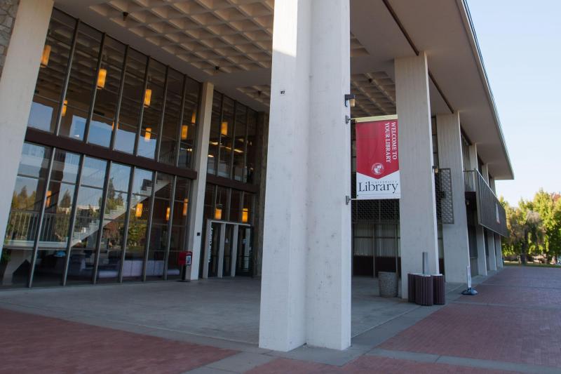 The main entrance to the Stan State library as it stands today in bright sunlight.