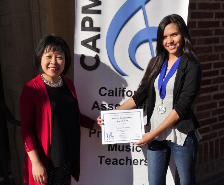 Dr. Sarah Chan and Hanna Smolinskiy.